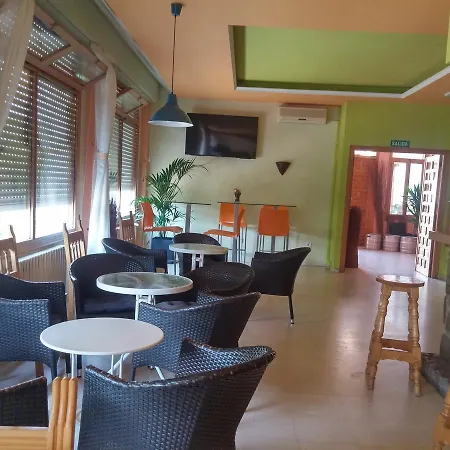 Hotel Hotel Fuertescusa 2*